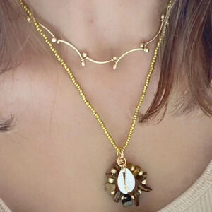 Handmade Tiger's eye medallion beaded short necklace